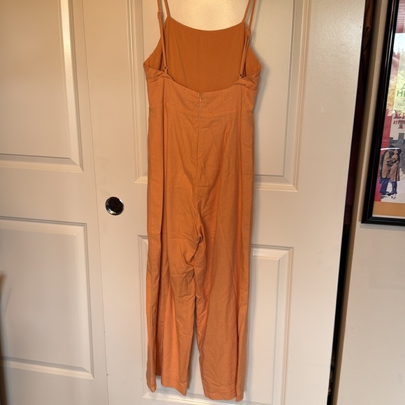 Showpo Jumpsuit - Picture 5 of 10